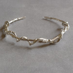 Bracelet brindille, bracelet branche d'arbre en argent sterling, bracelet jonc elfique, bracelet manchette mariage Woodland image 2