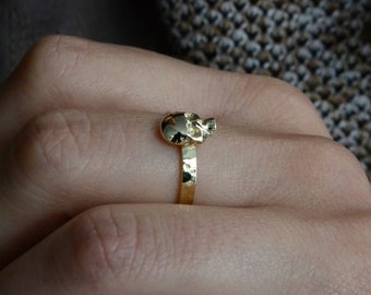 Skull Ring Engagement 14K Gold Wedding Ring Shiny Hammered Band