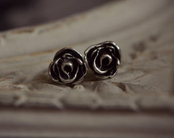 Gothic Rose Earrings Sterling Silver Gothic Jewelry Rose Post Silver Stud Earrings Bridesmaid Rosebud Earrings Mother's day Gift for Mom