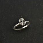 Memento Mori Skull Ring Gothic Ring, Stacking Sterling Silver Goth Punk Jewelry Skeleton Ring Unisex