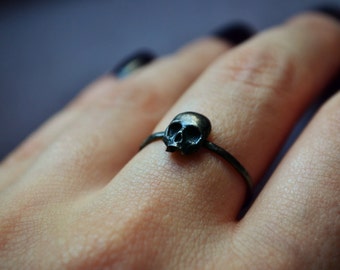 Gothic Skull Ring, Stacking Sterling Silver Goth Punk Jewelry Skeleton Ring Unisex Mens Ring ''Memento Mori''