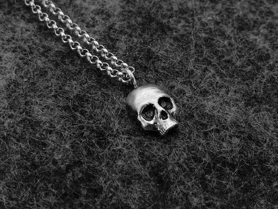 Skull jewelry for best sale her
