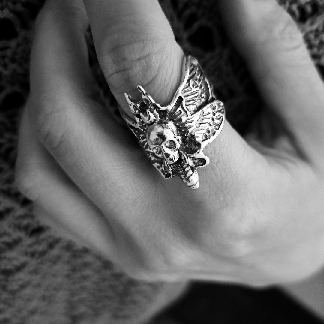 Creepy Rin Gothic Skull Butterfly Ring Death Moth Wrap Ring Sterling Silver Creepy ...