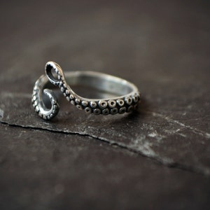 Octopus Tentacle Ring Sterling Silver Pirate Ring Jewelry Kraken Ring Ocean Sea Monster Steampunk Ring image 3