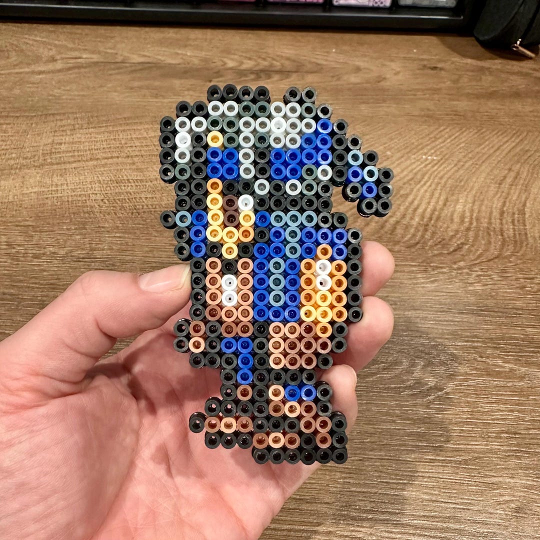 Locke Cole — Final Fantasy VI Perler Sprite - Etsy