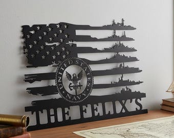 Niestandardowy metalowy znak ścienny z flagą marynarki wojennej USA, spersonalizowany znak z nazwiskiem rodziny marynarki wojennej, dekoracja ścienna z flagą okrętu wojennego marynarki wojennej, metalowy element dekoracyjny z sylwetką orła marynarki wojennej