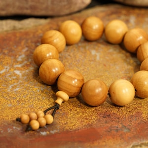 Sandalwood Bracelet • Mysore Sandalwood Stretch Bracelet • Buddhist Bracelet • Tibetan Bracelet • 18mm • Wrist Mala • Men Bracelet • 3100