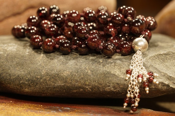Garnet AAA Knotted Mala 108 and Guru Necklace Bracelet With 6 mm Beads and a Beaded Sterling Silver Tassel 0676 Etsy Canada