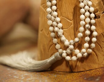 Howlite Mala • White Mala Beads • Dainty Mala • Howlite Mala Bracelet • Howlite Wrap Bracelet • Howlite Knotted Mala  • 4mm • 2255