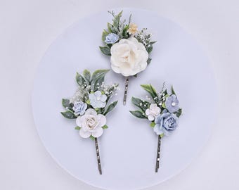 Spinki do włosów w kolorze brudnego błękitu z gipsówką, kwiatowy dodatek do ślubnej ozdoby głowy