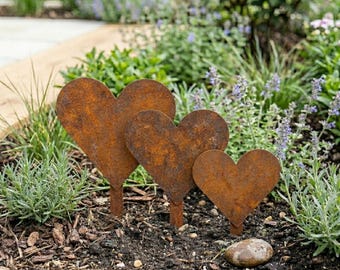 Edelrost Herz Gartenstecker | Rost Deko Garten | Cortenstahl draußen | Geschenk Gartenliebhaber | steel