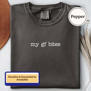 Koszulka My GF Bites: Alt Girl Spooky Relationship Tee | A254