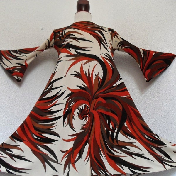 DE PARISINI . Foliage Phoenix . ITALY  Silk Jersey Signed Print Trapeze Dress 1960s 60s L large