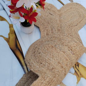 Handwoven Jute Bone Shape Dog Mat – Natural Eco-Friendly Pet Bed, Small Dog Cat Rug