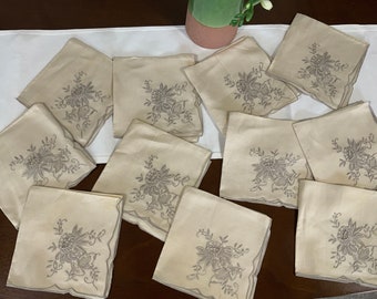 Dinner Napkins, Vintage Linens, Eleven Ecru Cotton Napkins With Cutwork, Machine Embroidery Floral Detail, Scalloped Stitched Edge