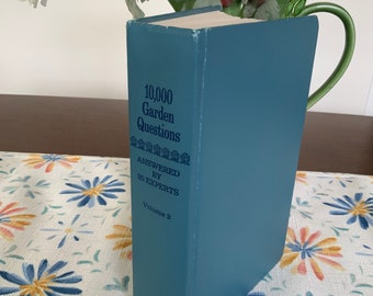 Livre de jardin, 10 000 questions sur le jardin répondues par 20 experts, volume II 1974