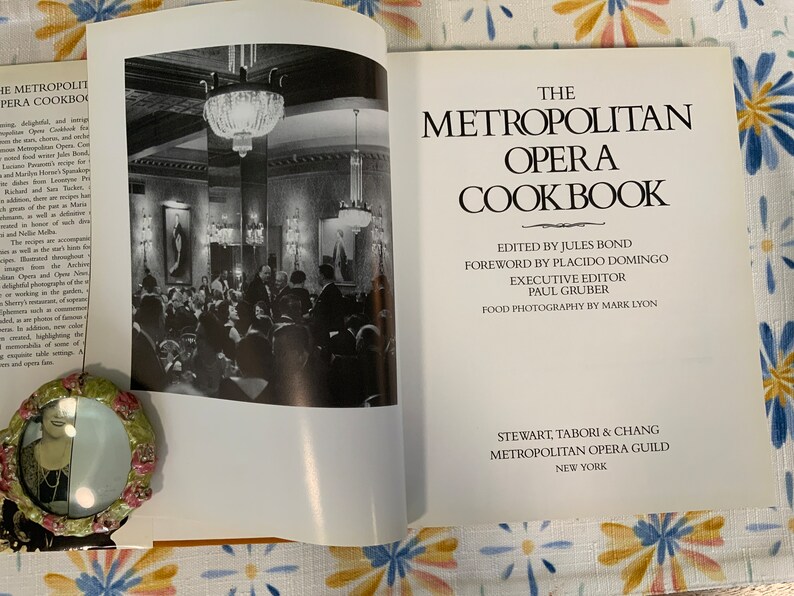 The Metropolitan Opera Cookbook, Collectible Hardcover 1988 Cookbook image 4