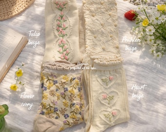 Neutral Floral Socks Set of 4 | Soft Combed Cotton, Made in Korea, Gift Box