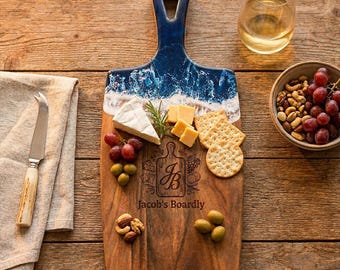 Tabla de embutidos de resina personalizada, tabla de quesos con diseño de olas del océano, tabla de cortar de madera de acacia grabada, decoración para casa de playa, regalo de inauguración de casa