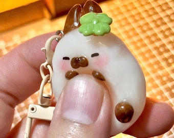 Handmade Dwarf Bunny Worry Stone: Calming Fidget Toy with Lucky Grass Spinner
