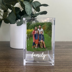 Personalized Photo Pencil Holder -  Makeup Brush , Photo Wedding Gift, Photo Pen Holder, Gift for Her, Gifts for Mom, Acrylic Desk Organizer