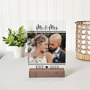 Personalized Photo Plaque, Valentine&#39;s Day Couple Gift, Gift for Him, Photo Wedding Gift,Photo Frame, Gift for Her,Acrylic Photo, Mr. & Mrs.
