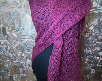 クラウドモヘアショール – ハンドメイドの軽量ニットラップ