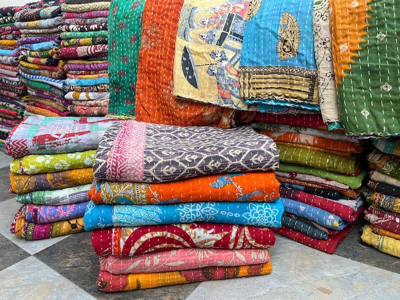 Handmade Kantha Comforter - Tropical Floral Print Quilt - Bohemian Style Blanket image 2
