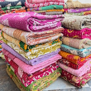 Kolorowy koc Kantha – ręcznie szyta narzuta bengalska – 55 x 85 cali