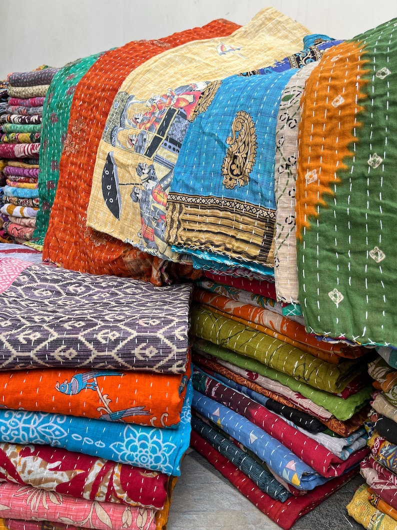 Handmade Kantha Comforter - Tropical Floral Print Quilt - Bohemian Style Blanket image 5