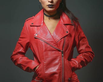 Chaqueta de motociclista para mujer: piel auténtica roja, parche de cocodrilo / Hecha a mano, ajuste personalizado / Estilo de aventura