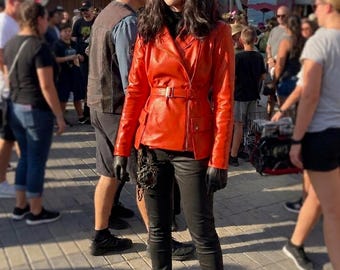 Chaqueta de cuero Elsa Bloodstone hecha a mano: abrigo estilo motero gótico