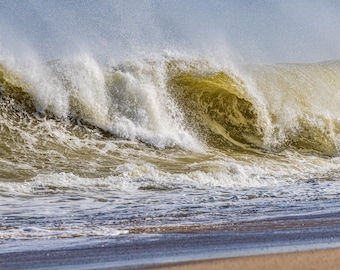 Poranek po sztormie na plaży Nauset Light Beach w Eastham na Cape Cod