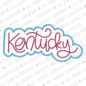 Puede incluir: Dise&ntilde;o bordado de la palabra "Kentucky" en letras rosas de escritura cursiva, delineadas en azul, dentro de una forma de nube azul.