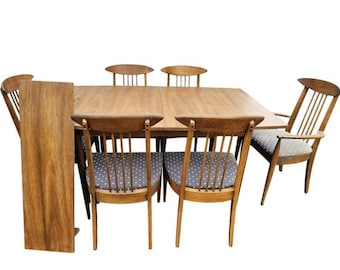 Broyhill Sculptra dining set table and 6 chairs  |