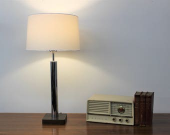 Mid Century Modern vintage Walter Von Nessen style table lamp chrome and laminate