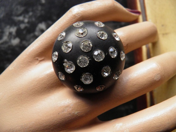 Ring, Vintage Outstanding Rhinestone Bold Ring, R… - image 2