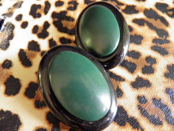 Clip Huge  Black and Green  Earrings, Chunky and … - image 3