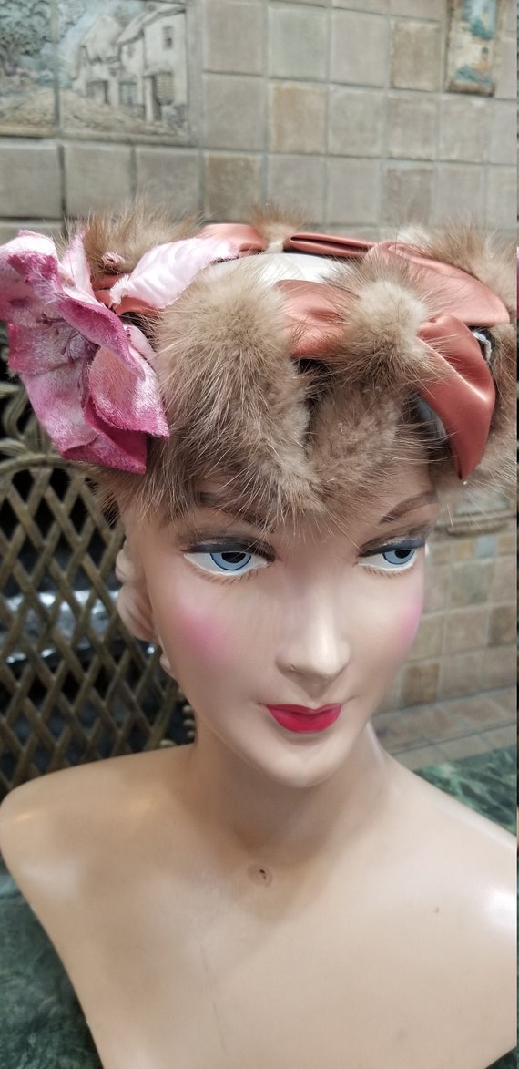 Beautiful MARCHE Mink Hat with Rose