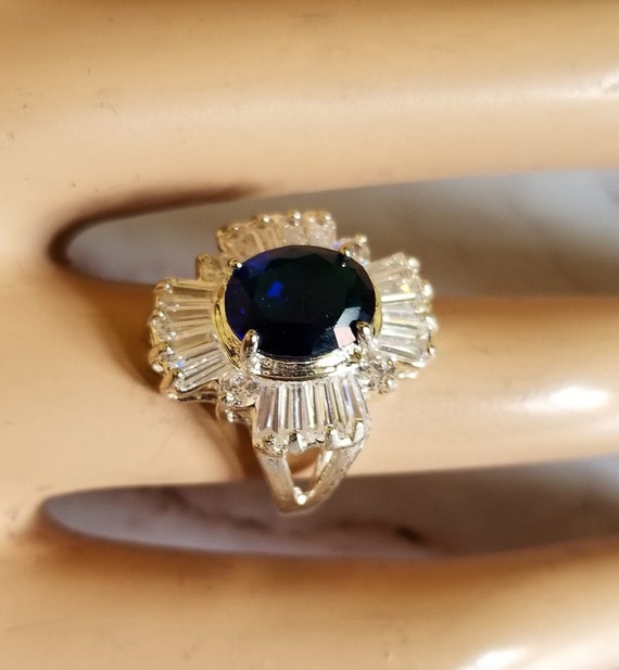 Perfect vintage engagement ring - Gem