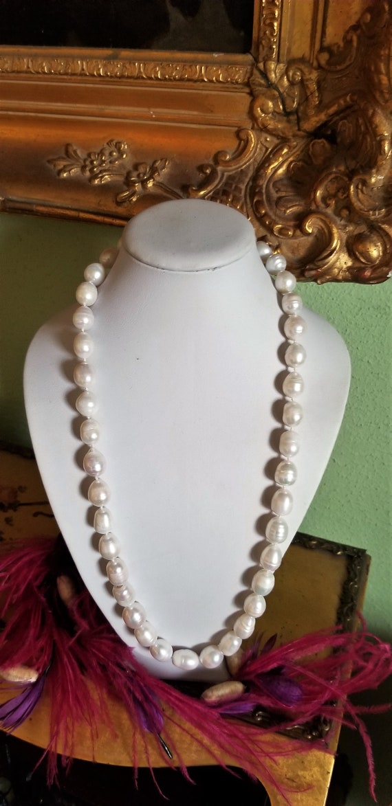 Large Pearls, Beautiful Strand of Fresh Water Pear