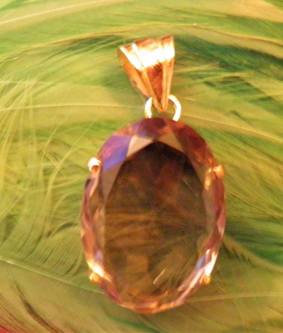 Beautiful Topaz Set in Sterling Silver Pendant - image 2