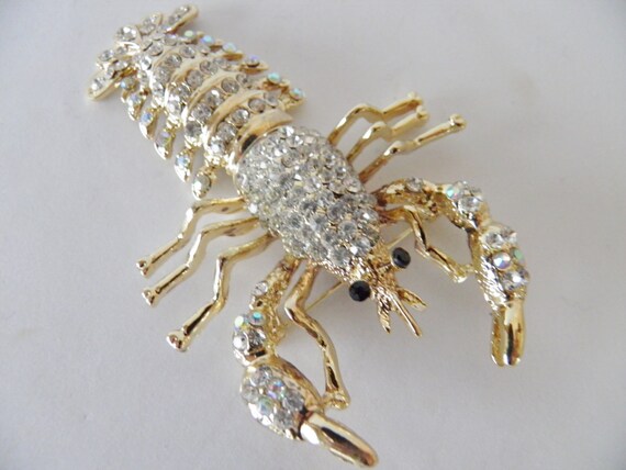 Brooch, Oversized Lobster Rhinesrtone Brooch in G… - image 5