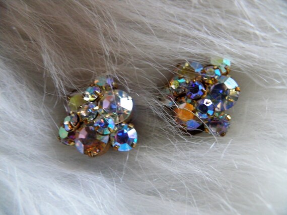 HOLD Vintage Rhinestone Juliana Clip Earrings - image 3