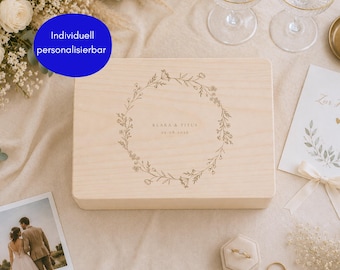 Personalized keepsake box with names and date for the bride and groom | Engagement and wedding gift | Wooden box, timelessly minimalist