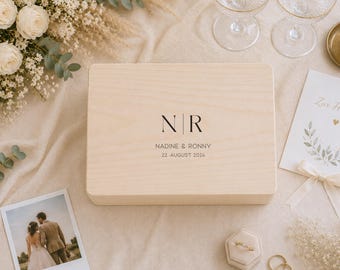Personalisierte Erinnerungskiste mit Name und Datum | Hochzeit Geschenk für Brautpaar | Jahrestag Holzbox | einfach zeitlos minimalistisch