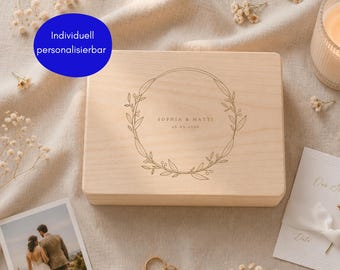 Personalisierte Erinnerungskiste mit Namen & Datum für Brautpaar | Geschenk zur Verlobung Hochzeit | Holzbox einfach zeitlos minimalistisch