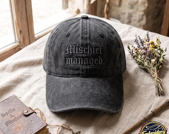 Gorra bordada con estampado de libros, Mundo Mágico, Escuela de Magia, Sombrero para amantes de la fantasía, Tono sobre tono