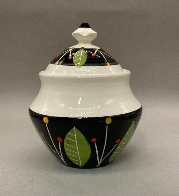 JAR, LIDDED, small, pint size container, sugar bowl, salt cellar, treats, stash. Mid-centrury modern floral design.