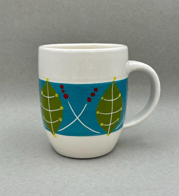 MUG, medium size, modern leaf design, geometric leaf